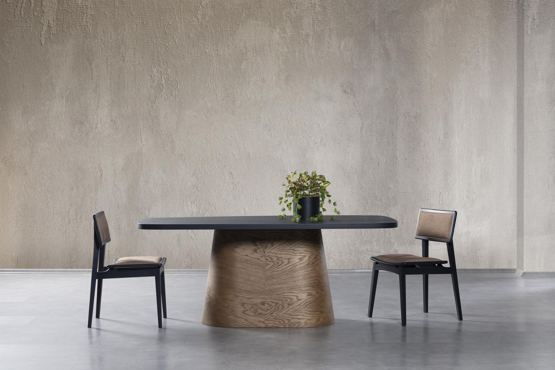 Chaise en bois minimaliste Stella